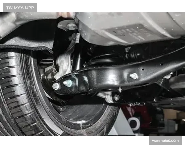 排位赛Q3阶段战术博弈加剧 车队优先考虑赛道位置与轮胎管理